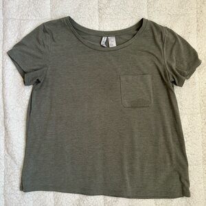 H&M - Green Short Sleeve T-Shirt